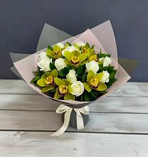 Букет цветов из:  Орхидеи и Розы в Стародубе