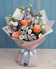 Букет цветов из:  Лизиантусы, Розы, Альстромерии и Гипсофила в Стародубе