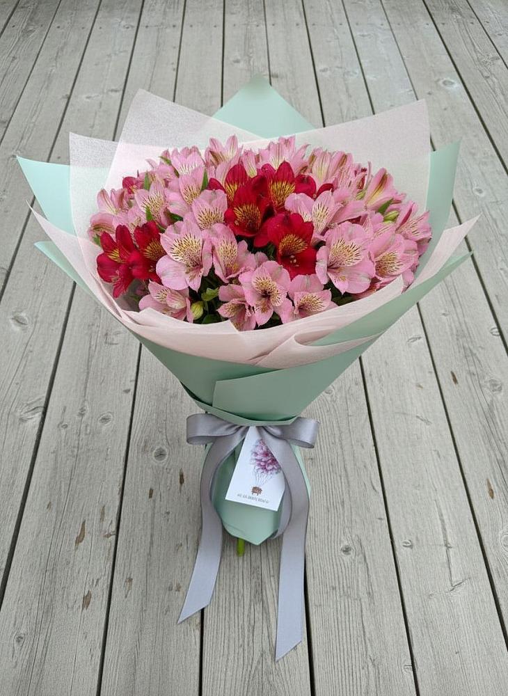 Букет цветов из: Альстромерии в Стародубе