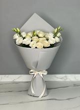 Букет цветов из:  Розы и Лизиантусы в Стародубе